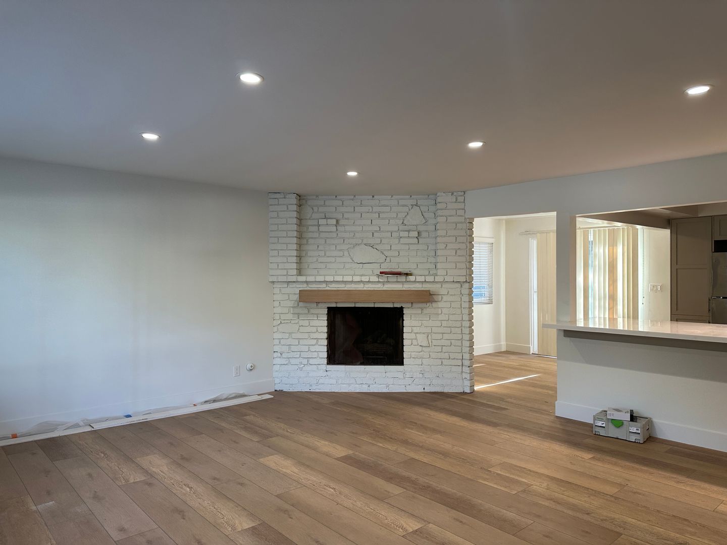 Santa Barbara Apartment: 409 W. Islay St