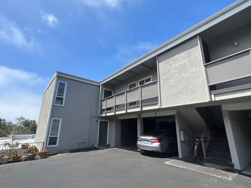 Terrific 2 bedroom Mesa Apartment! – photo 1