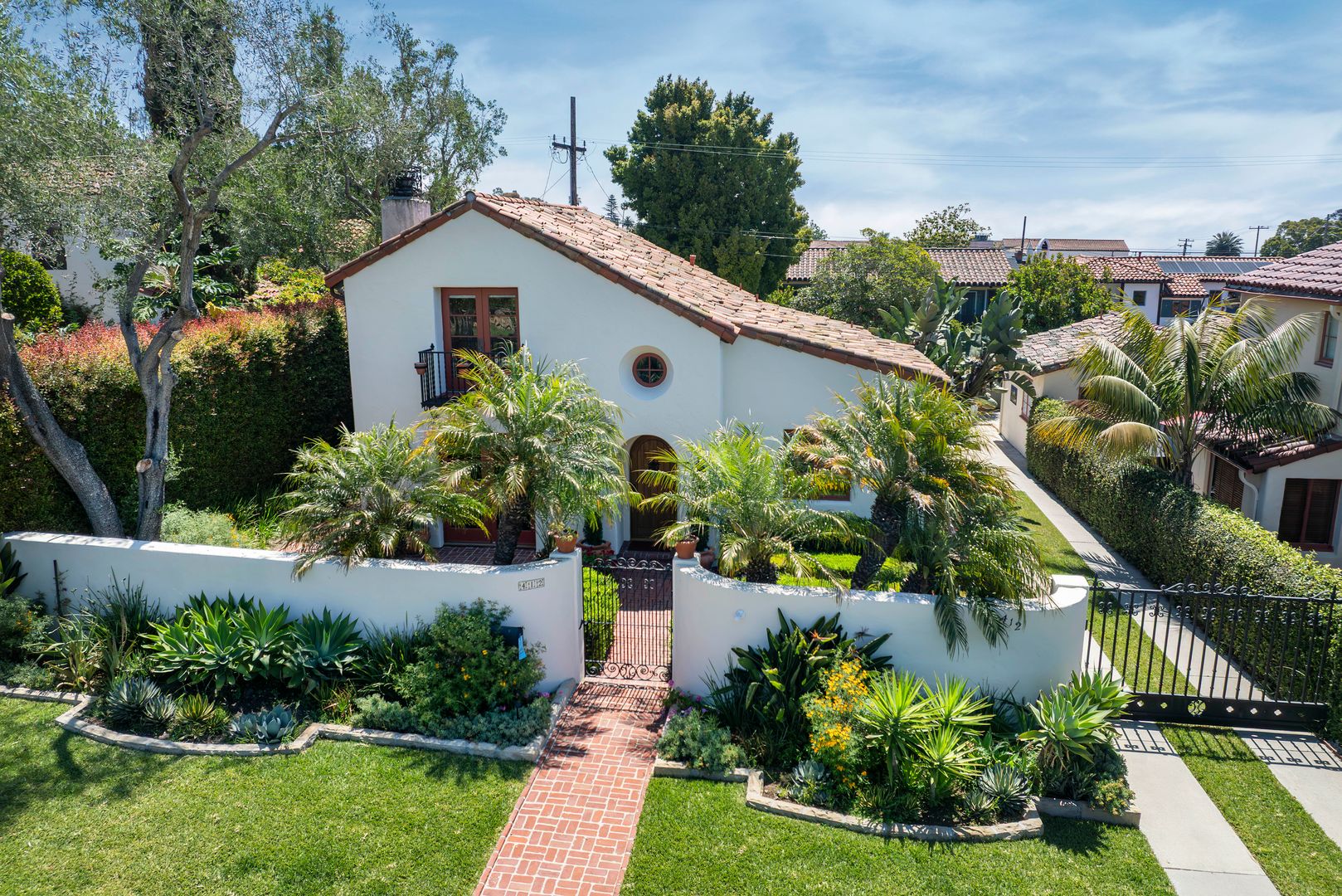 Santa Barbara House: 412 Plaza Rubio