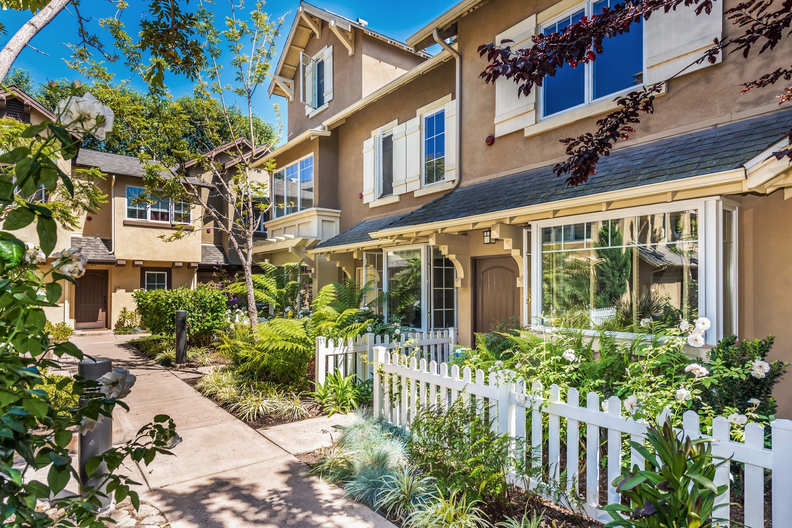Goleta House: 345 Kellogg Way