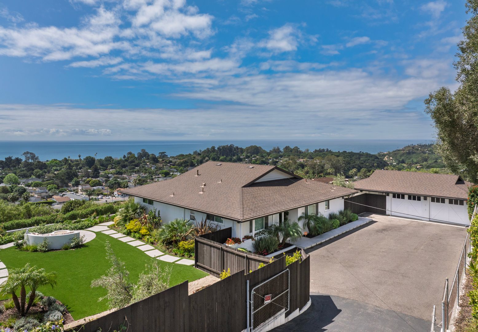 Santa Barbara House: 567 Litchfield