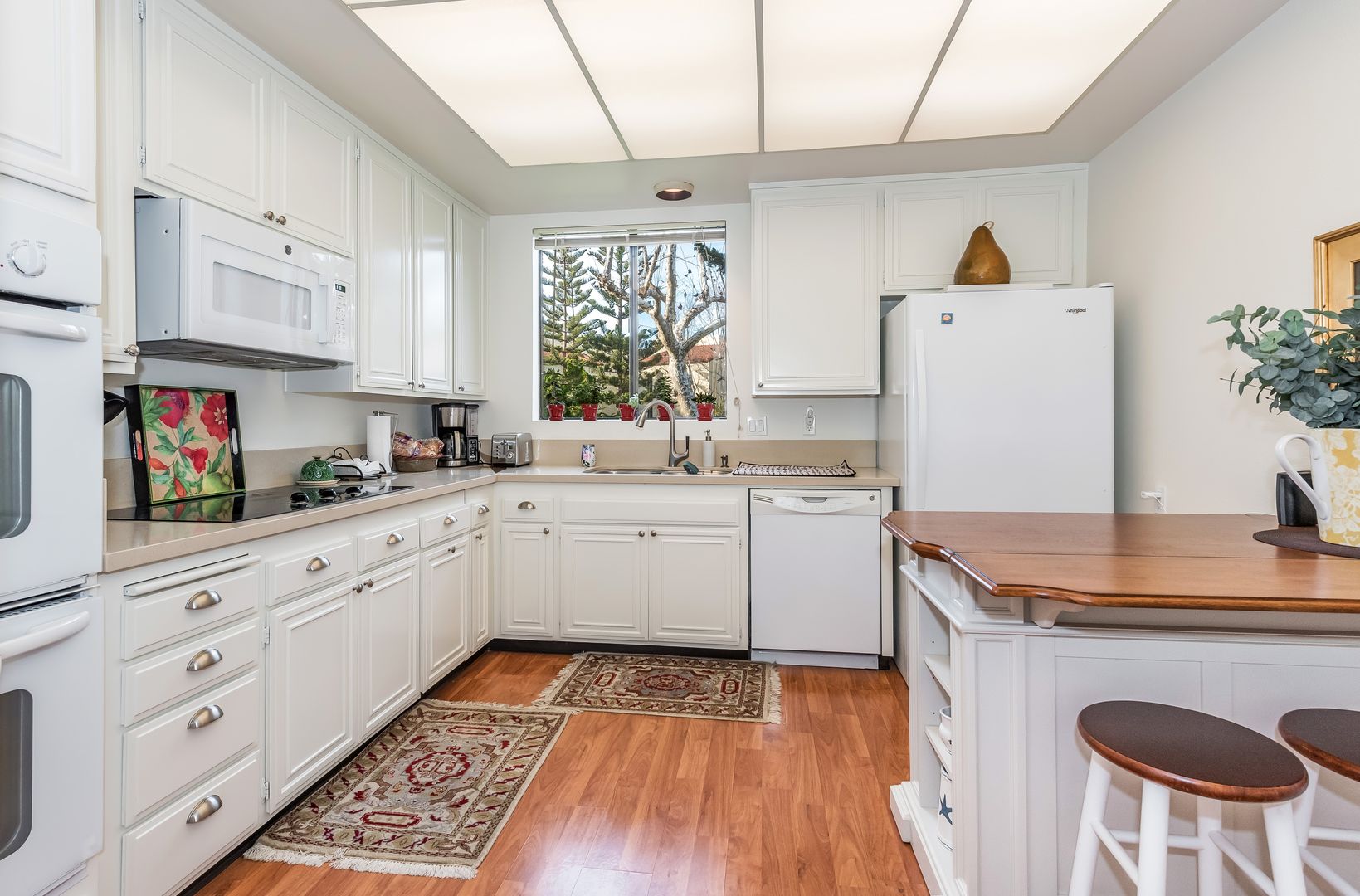 Seaview Dr - 46 2 of 12