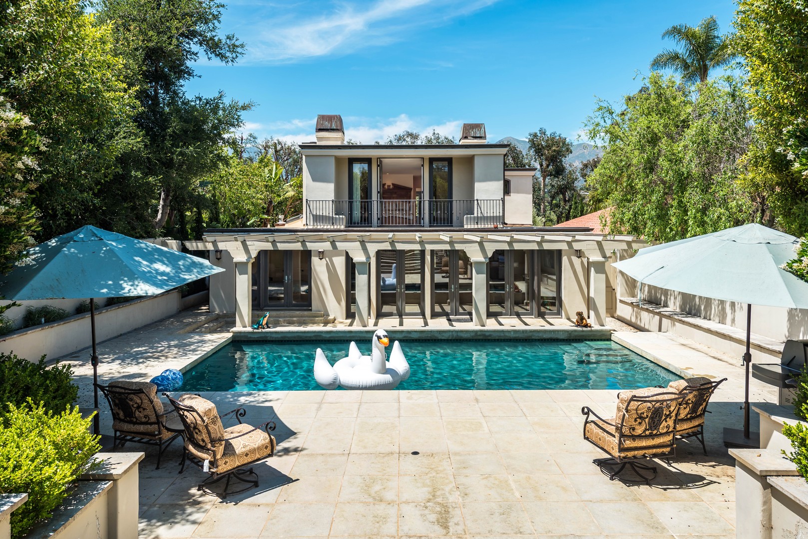 Santa Barbara House: 1025 Monte Cristo Lane