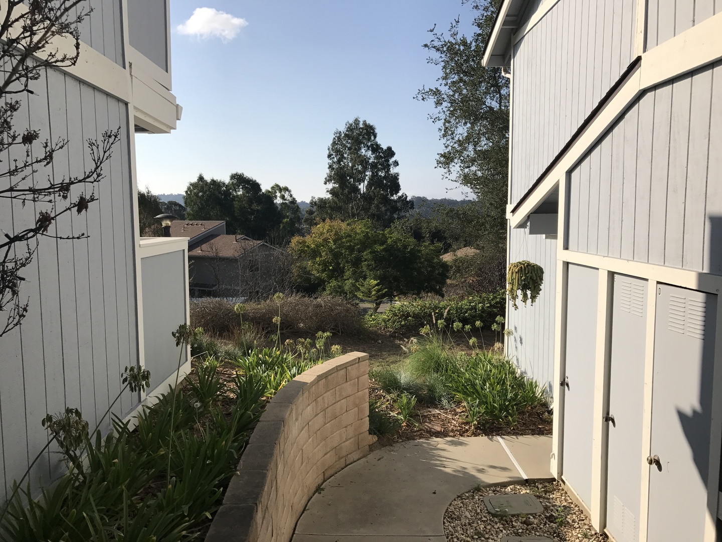 Santa Barbara House: 4555 Oak Glen Dr