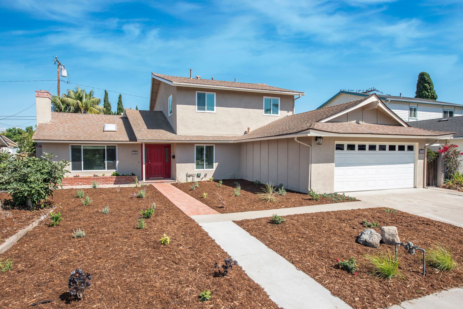 Goleta Apartment: 556 Ripley St