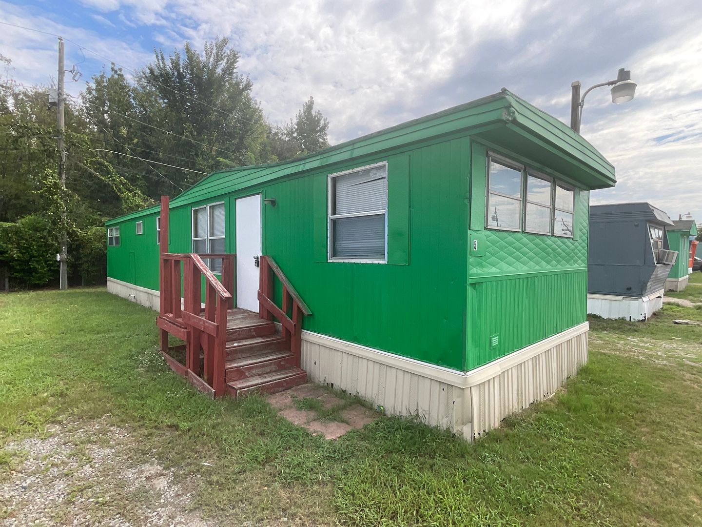 Augusta Apartment: 2609 Deans Bridge Road