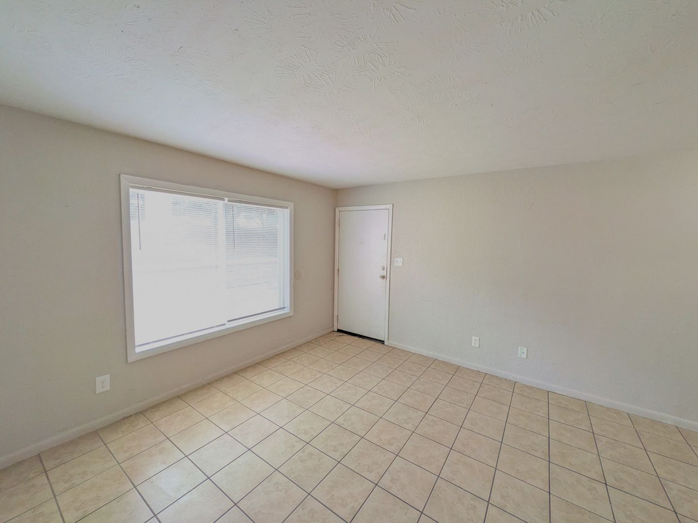 Augusta Apartment: 2219 Walden Drive