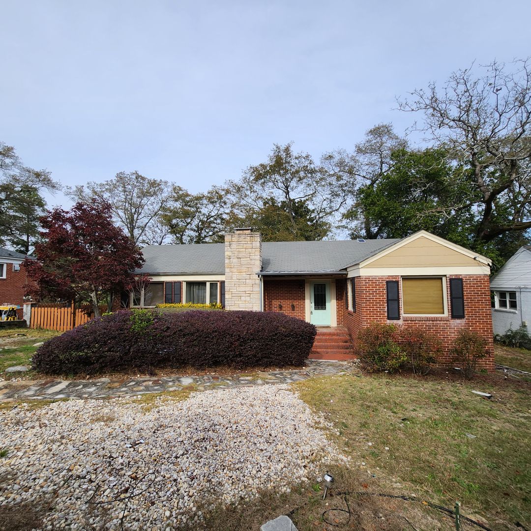 Augusta House: 2119 Cresswell Drive