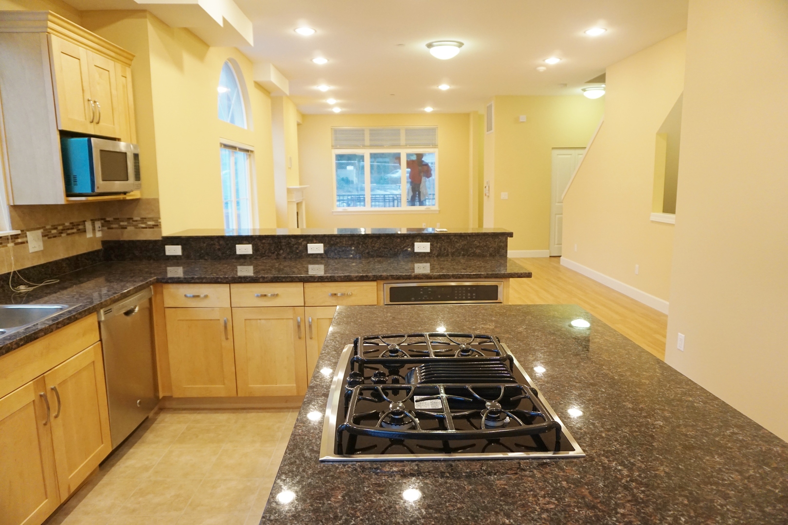 Bellevue Apartment: 12224 NE 8th St.