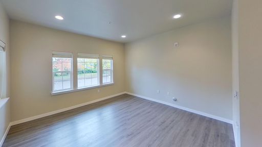 2 Bedroom 2.5 Bath Townhome with attached garage. Schedule a tour today! – photo 1