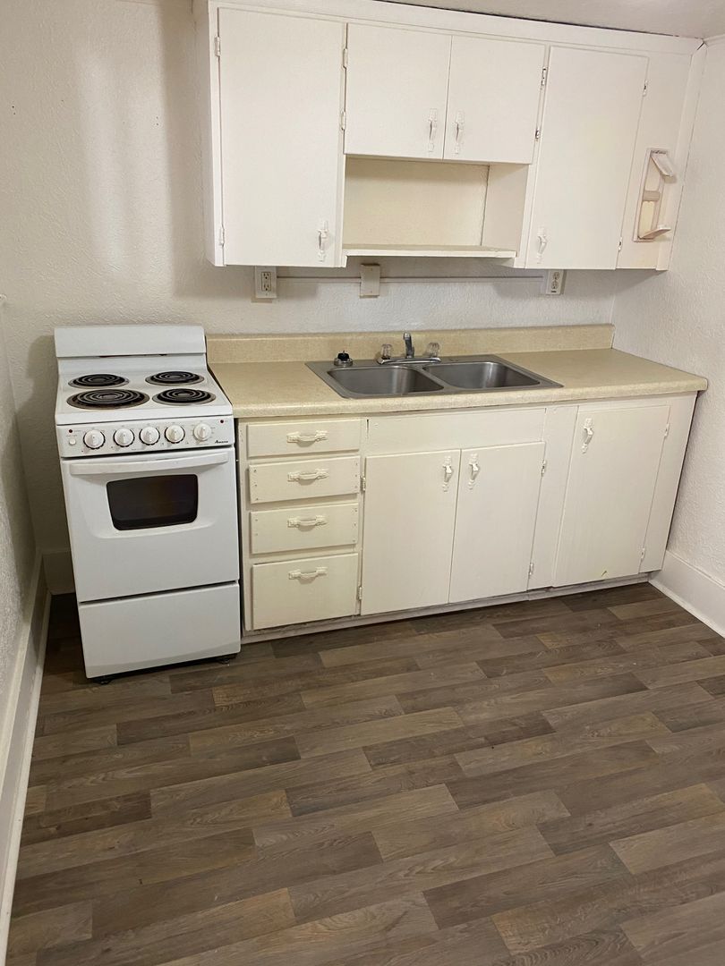 Miles City Apartment: 601 N. Montana