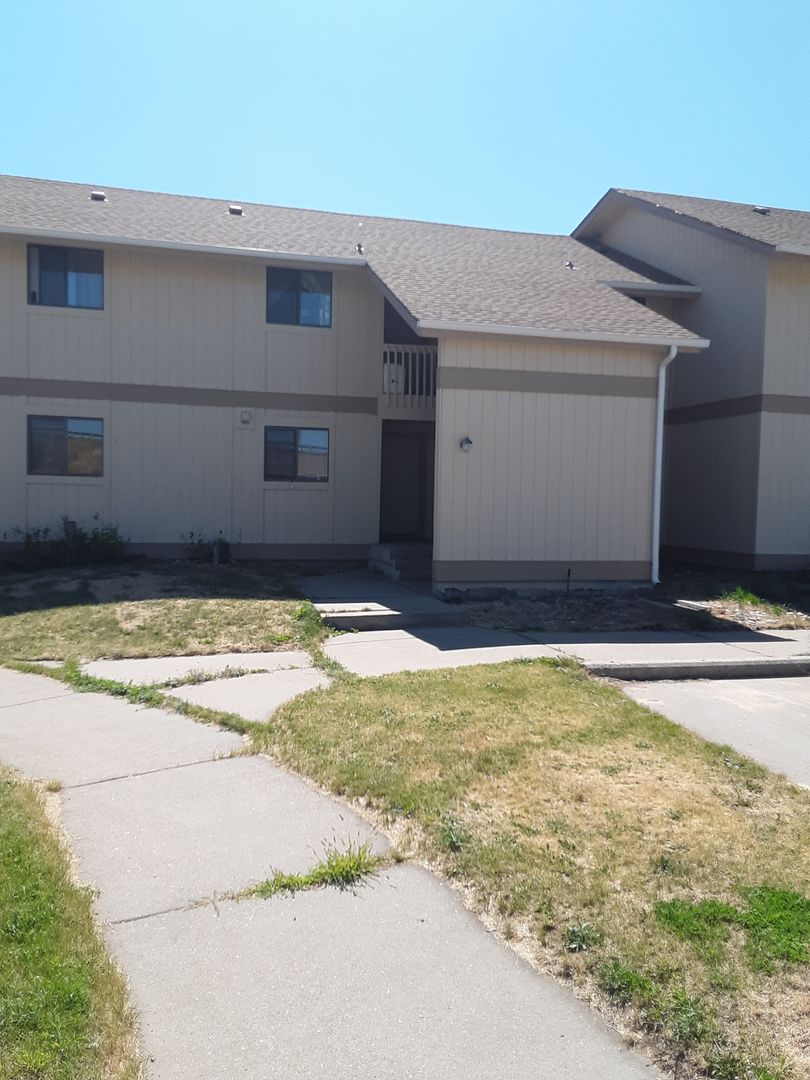 Colstrip Apartment: 46 Ash St.