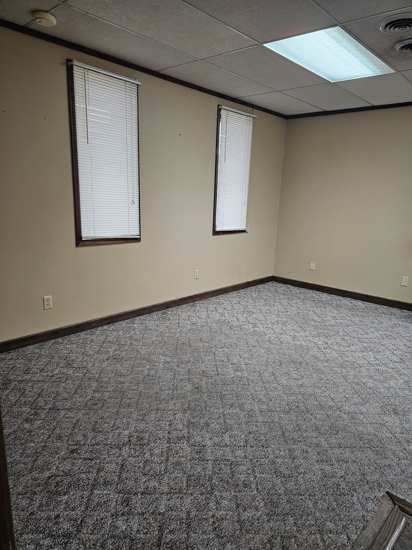 Miles City Apartment: 202 S 7th St