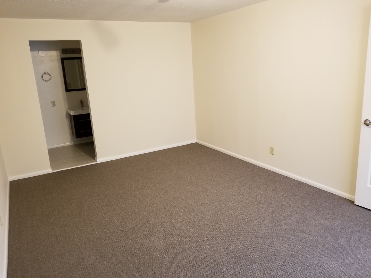 Miles City Apartment: 15 N. 5th