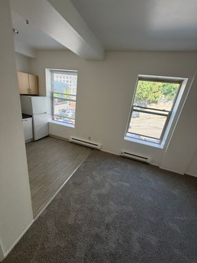 200 5th Ave S #310 – photo 1