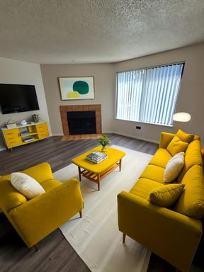 Large 2 bed with storage and laundry! – photo 1