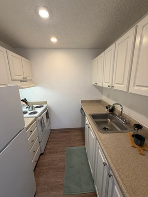 Stonehaven Apartments – Comfortable Living in a Great Location!