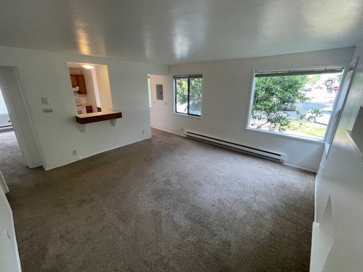 Large 1bd/1ba by 15th in Capitol Hill – photo 1