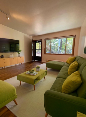 AMAZING, Price Reduced $1,599 - 1 BDRM - TOP FLOOR - LIGHT RAIL steps away - PARKING SPACE – photo 1