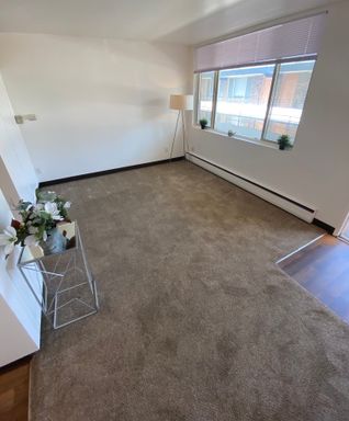 5217 University Way NE 201 – photo 1