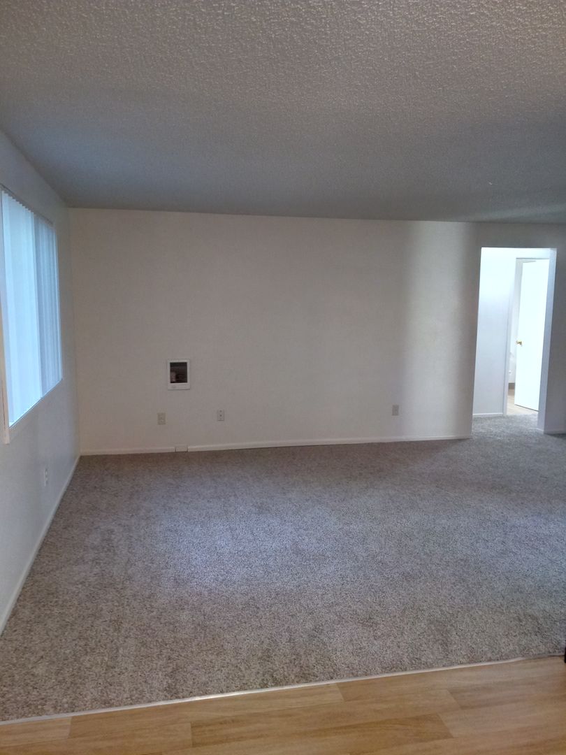 Salem Apartment: 3932 Lancaster Drive NE