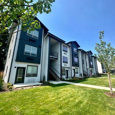 Redefining Luxury: 1 Month Free Rent at Anderson Court Apts! Find Your Dream Home Now! – photo 1