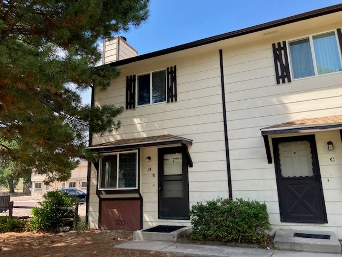 Colorado Springs Apartment: 1975 Mineola Street