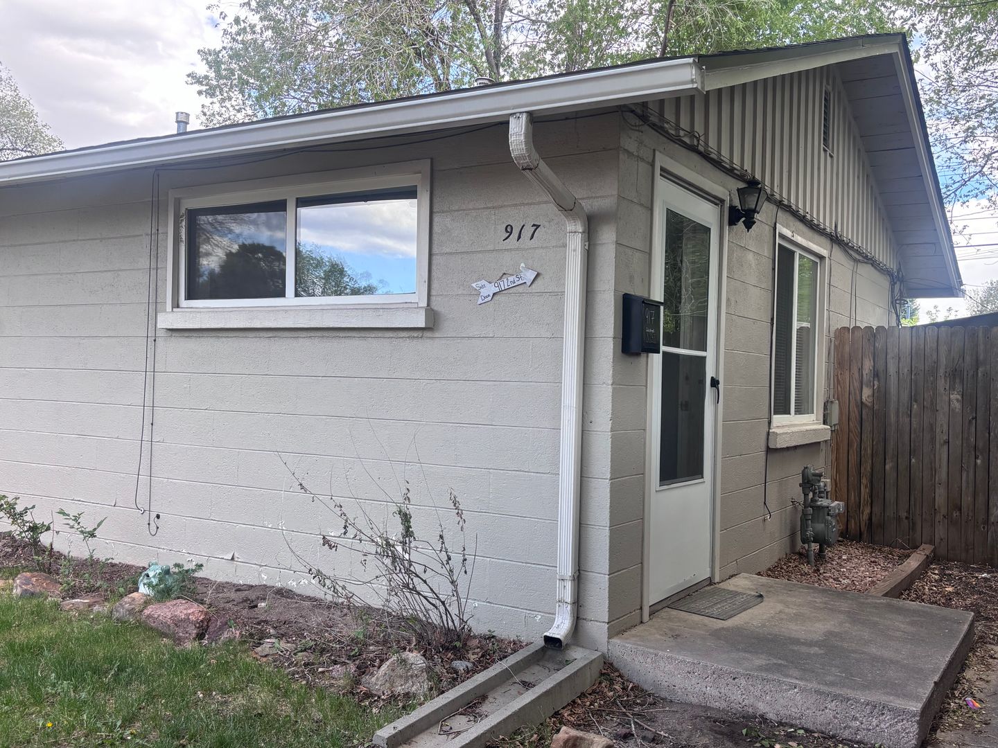 Colorado Springs Apartment: 917 Second Street
