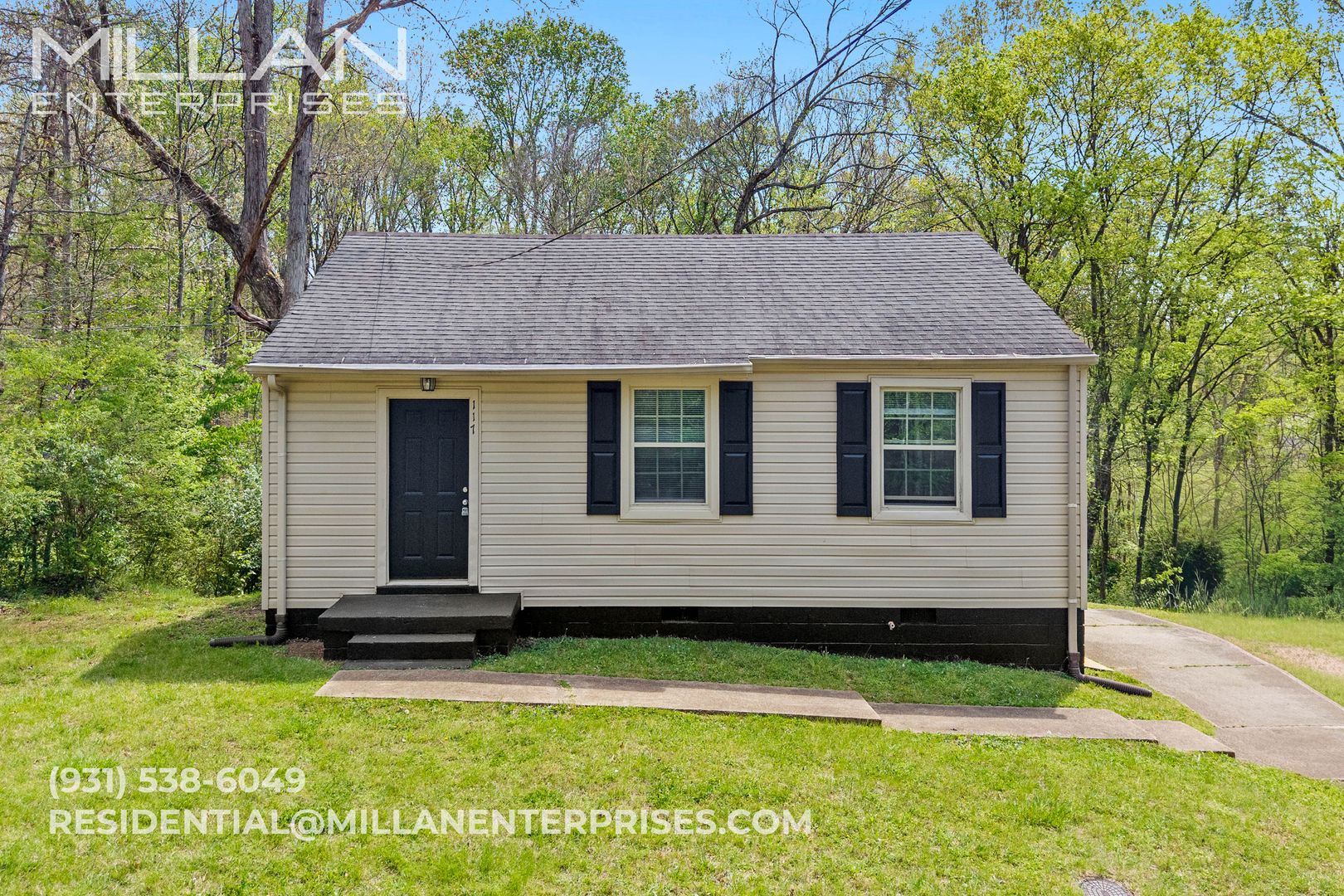 Clarksville House: 117 Valley View Circle