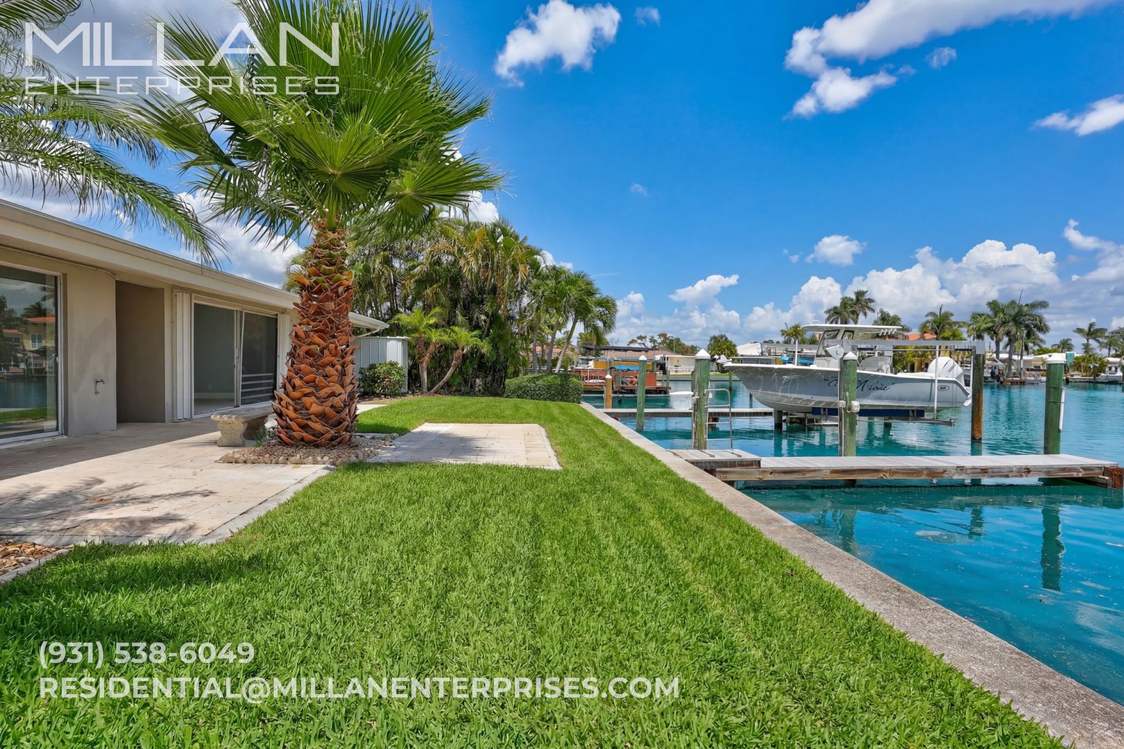 Treasure Island Apartment: 325 Capri Boulevard
