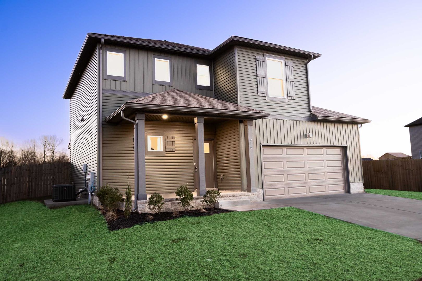Clarksville House: 246 Wexford Way
