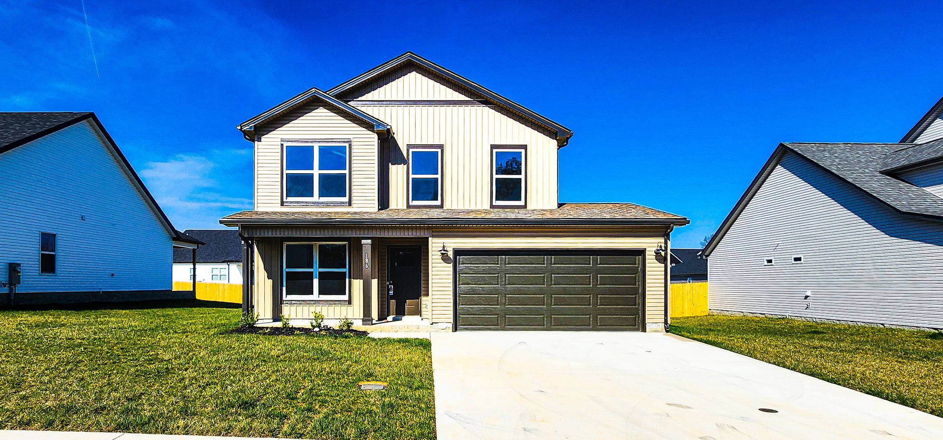Clarksville House: 186 Monaghan Drive