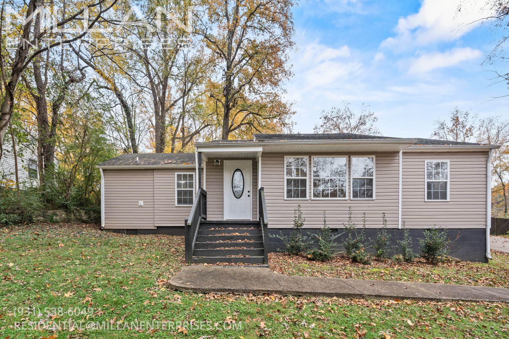 Clarksville House: 702 Woodlawn Drive