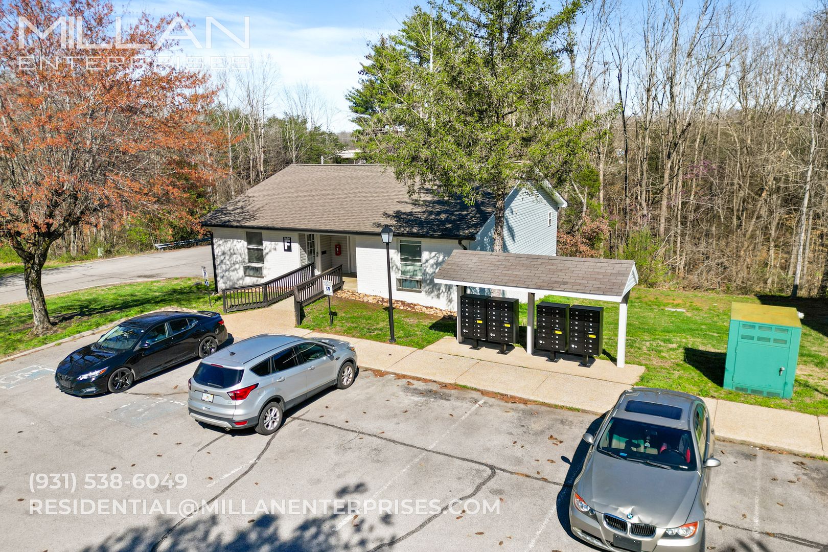 Dickson Apartment: 100 Valley View Drive