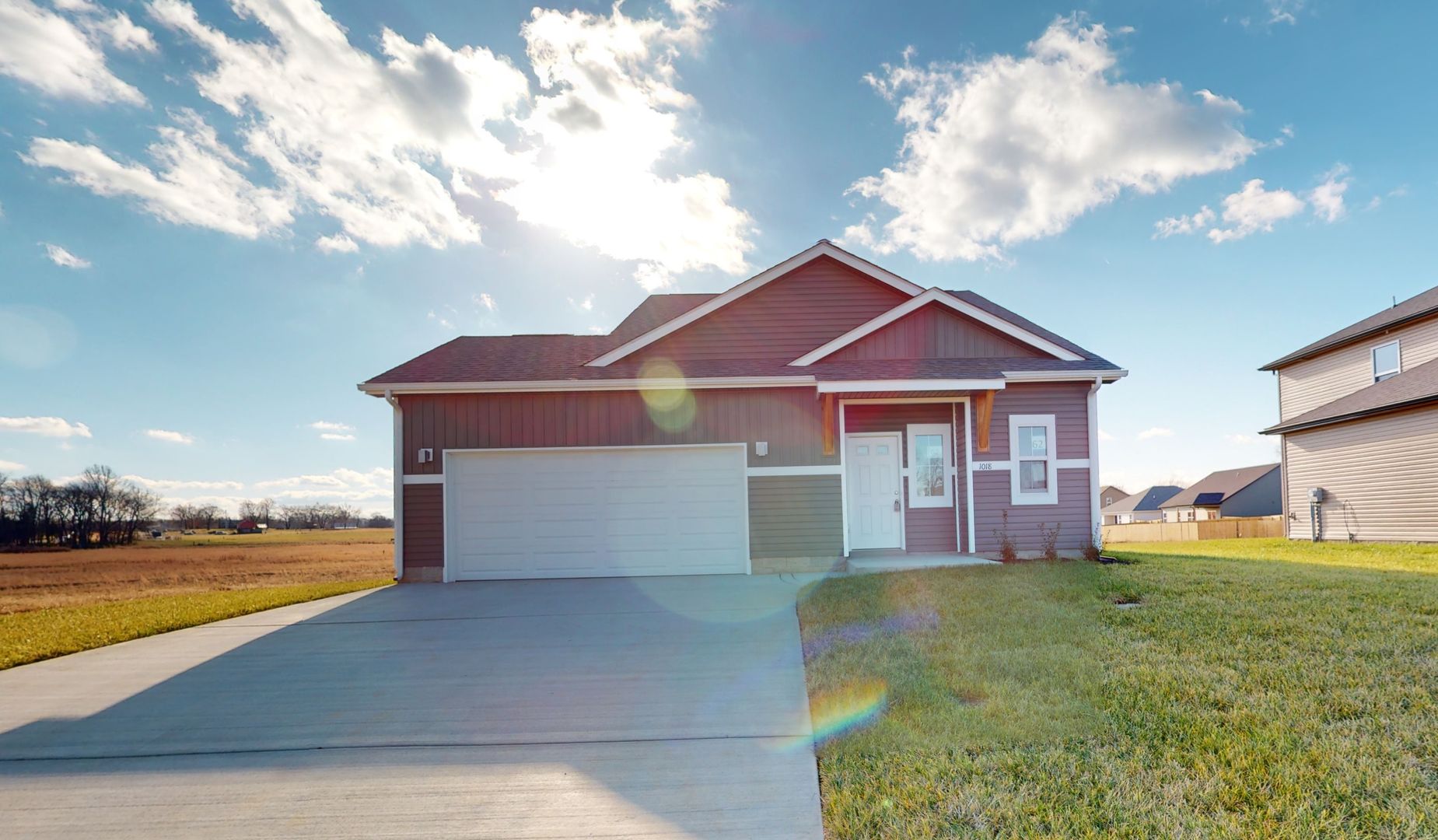Clarksville House: 1018 Cherry Acres Drive