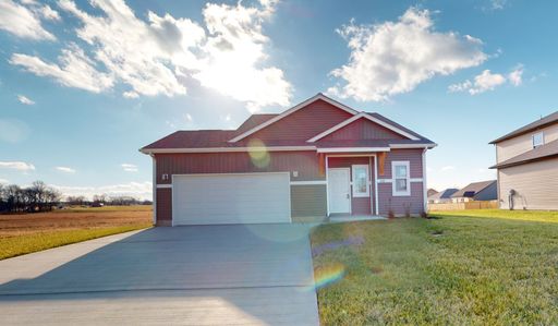 Modern Comfort, Great Location, and Pet-Friendly Living – photo 1