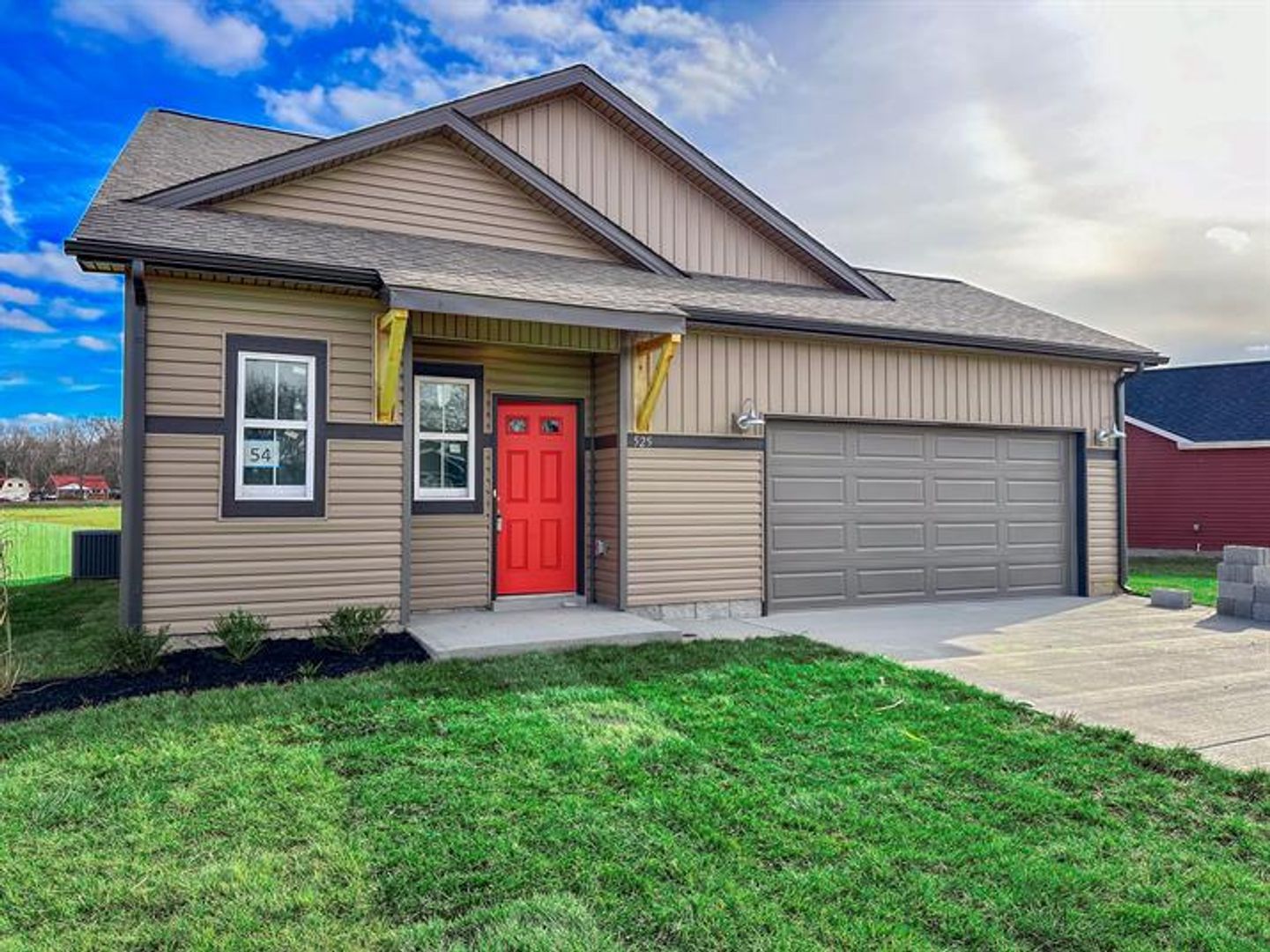 Clarksville House: 525 Herman Drive