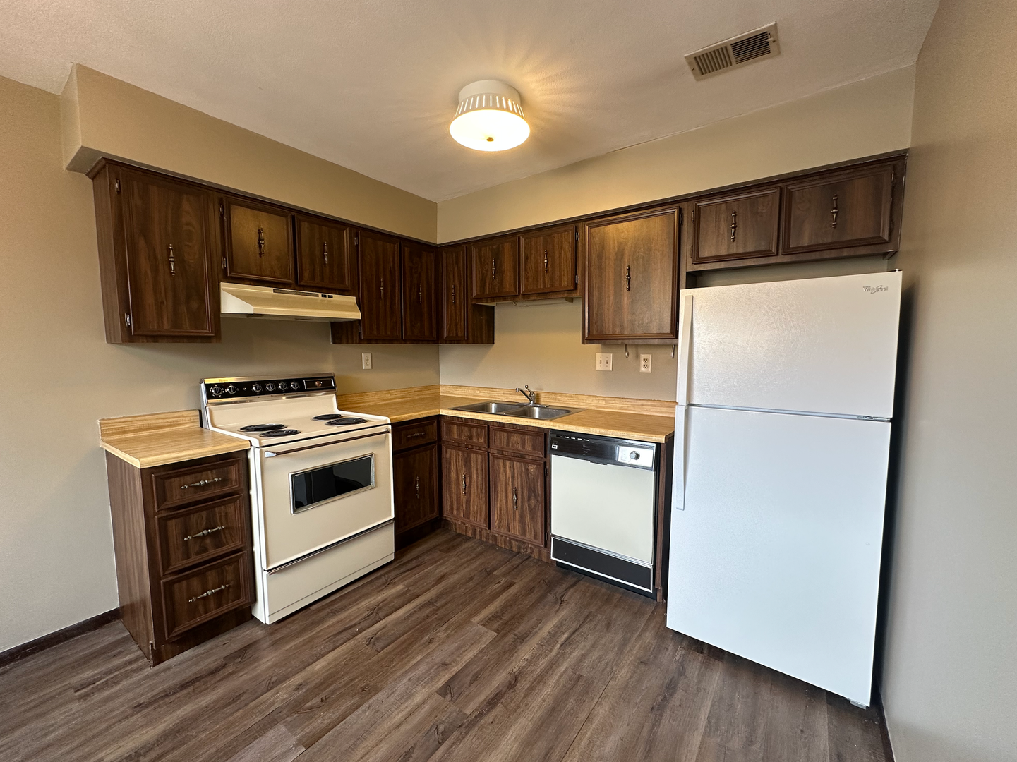 1 Bedroom/1 Bathroom for Rent - Silvis, IL 11 of 12