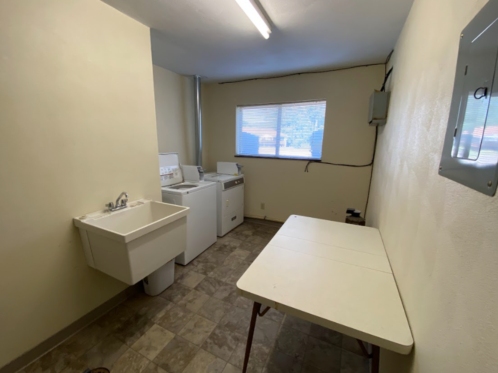 1 Bedroom/1 Bathroom for Rent - Silvis, IL 9 of 12