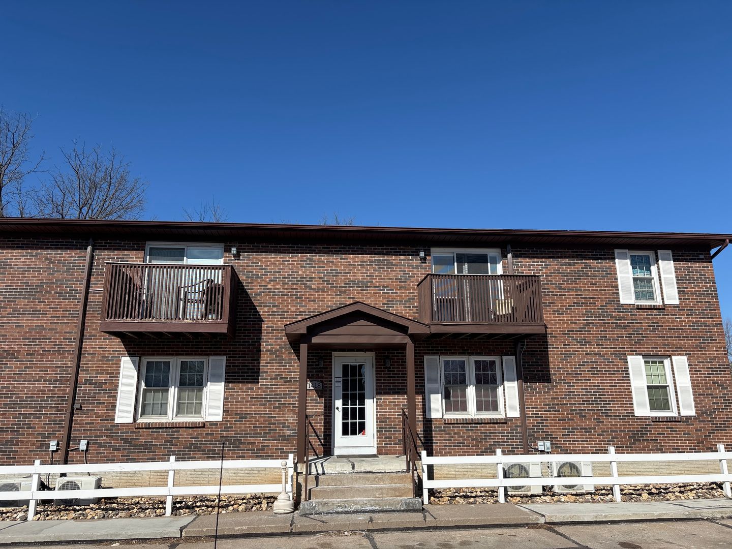 Savanna Apartment: 1418 Sorensen Ln