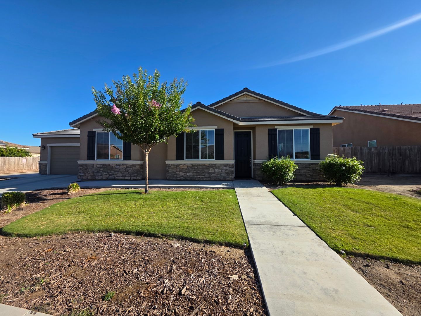 Tulare House: 1774 Bolton Ave.