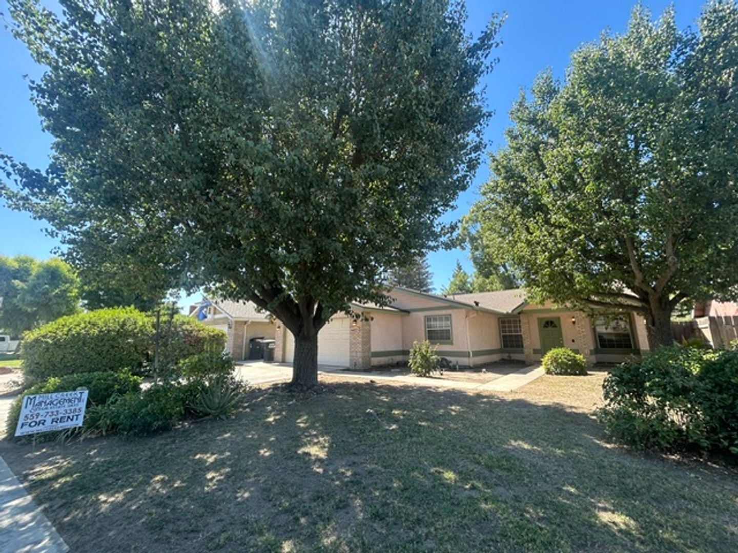 Visalia House: 6025 W. Paradise
