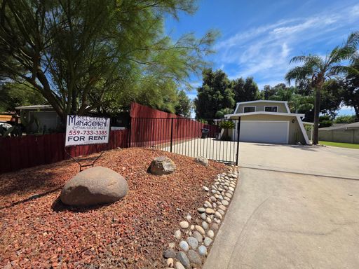 2816 S Court Street – photo 1