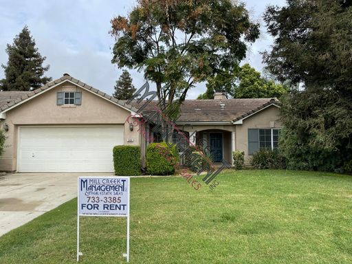 3 Bedroom 2 Bathroom Home in SW Visalia! Close to Shopping and Restaurants! – photo 1