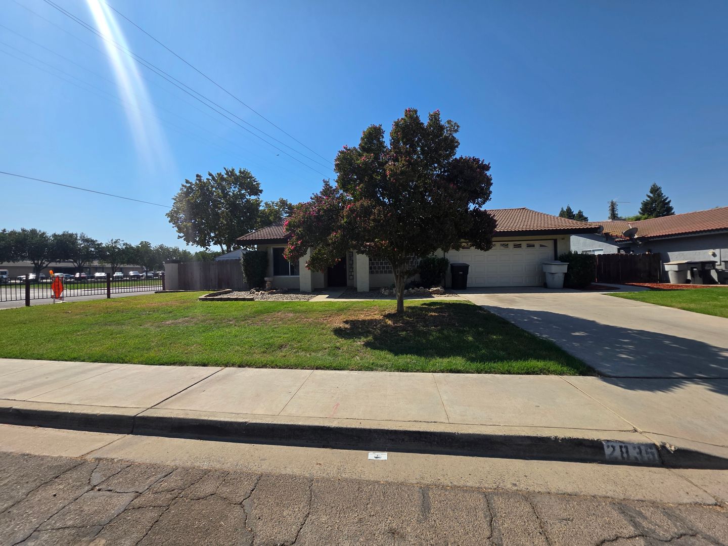Visalia House: 2835 E Norman Drive