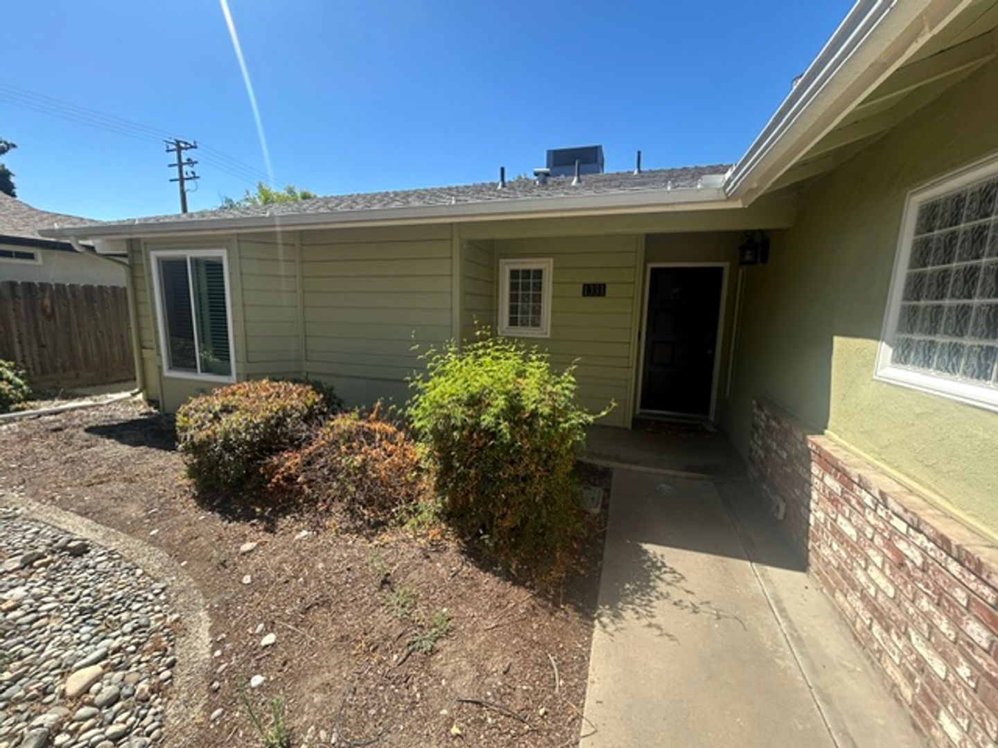 Visalia House: 1331 W. Mary Ct.
