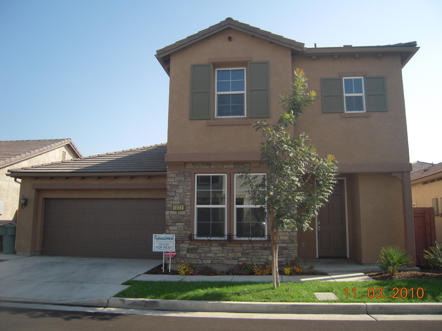 Beautiful & Spacious home in The Desirable Bella Serra Gated Community!