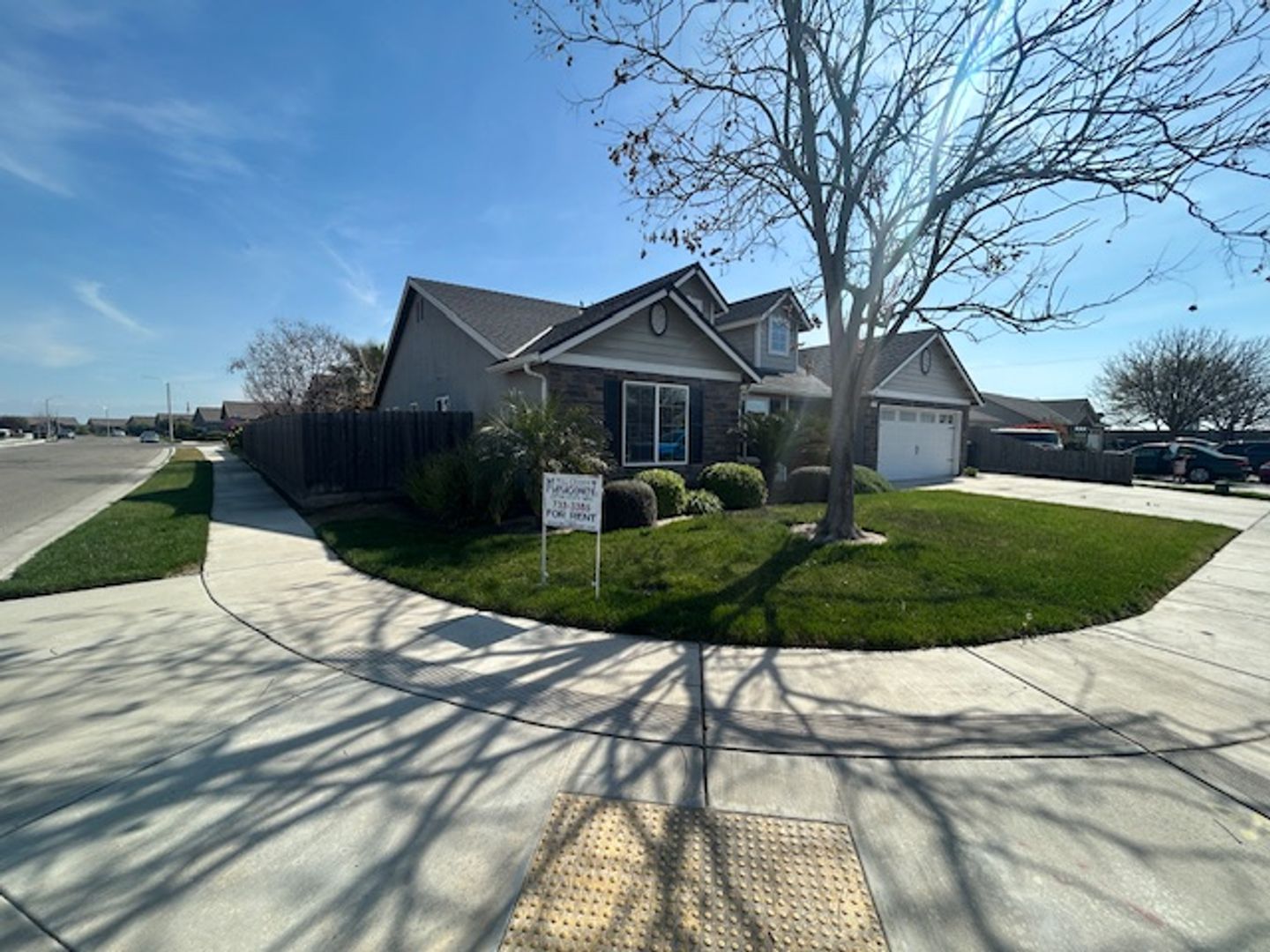 Tulare House: 3054 S. Foster Ct.