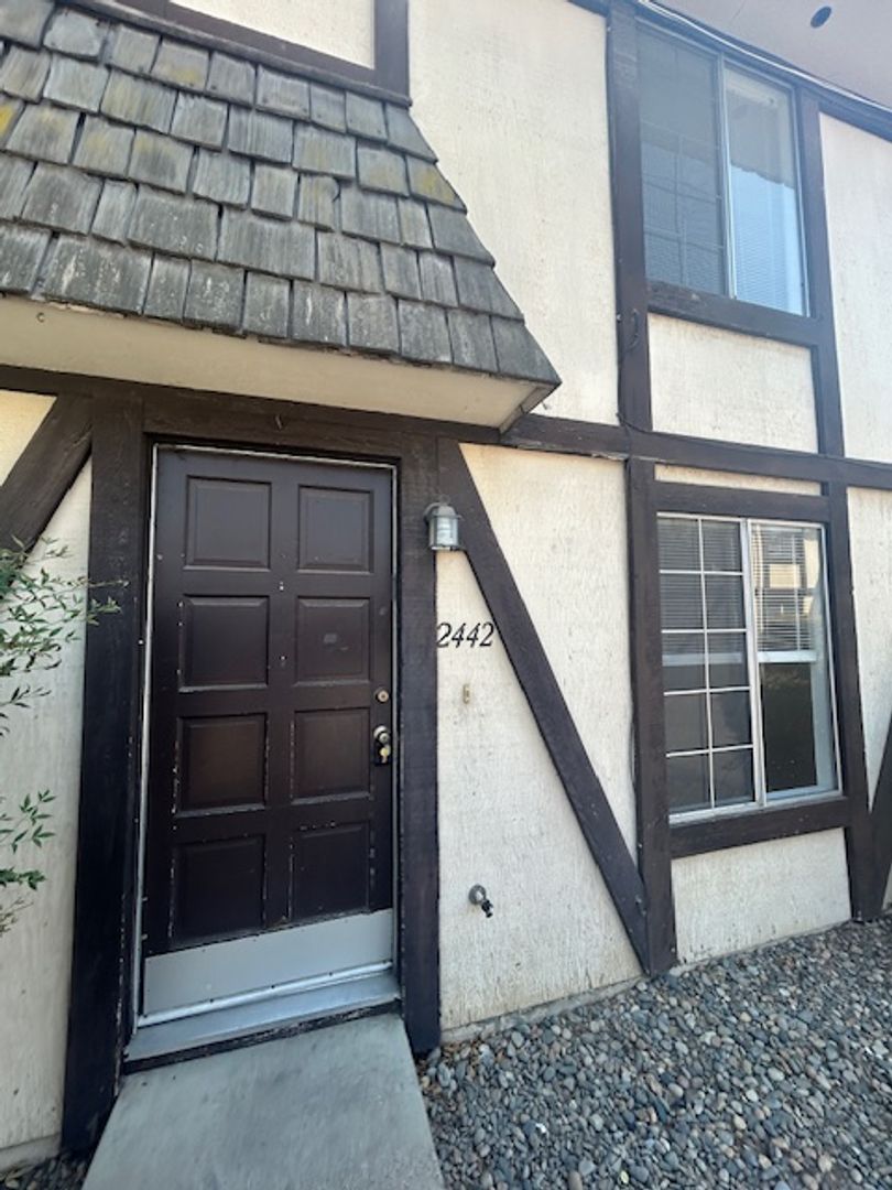 Visalia Apartment: 2432-2446 S. Sallee St