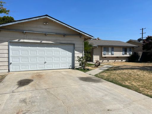 Upcoming 3 Bedroom 2 Bathroom! – photo 1